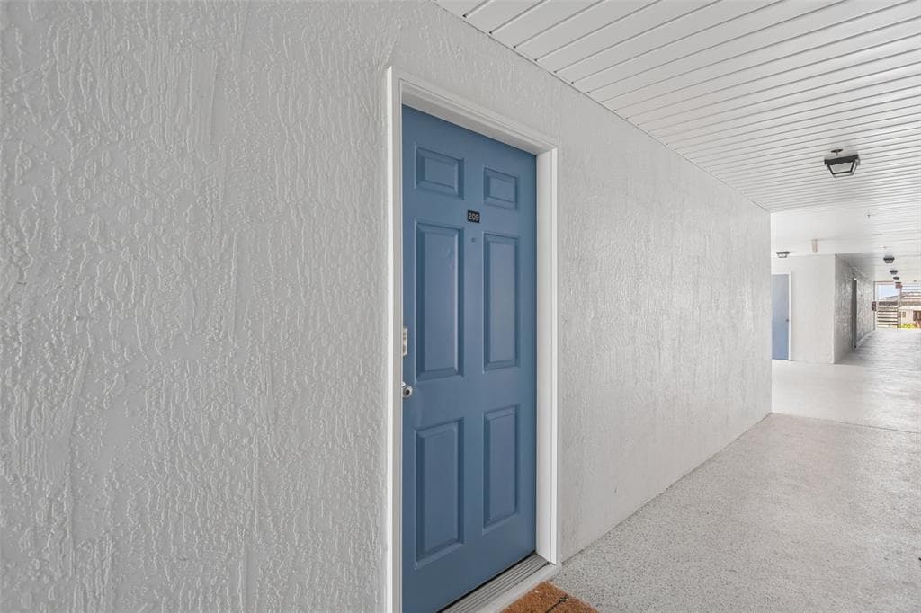 5727 BISCAYNE COURT 209 photo 14