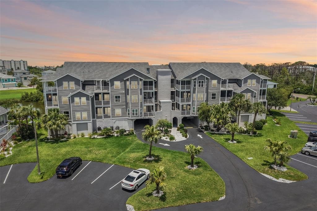 5727 BISCAYNE COURT 209 photo 8
