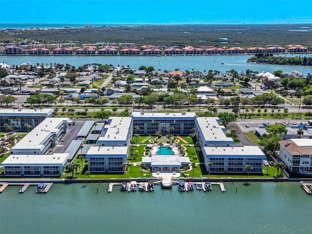 315 N CAUSEWAY #C-402 1