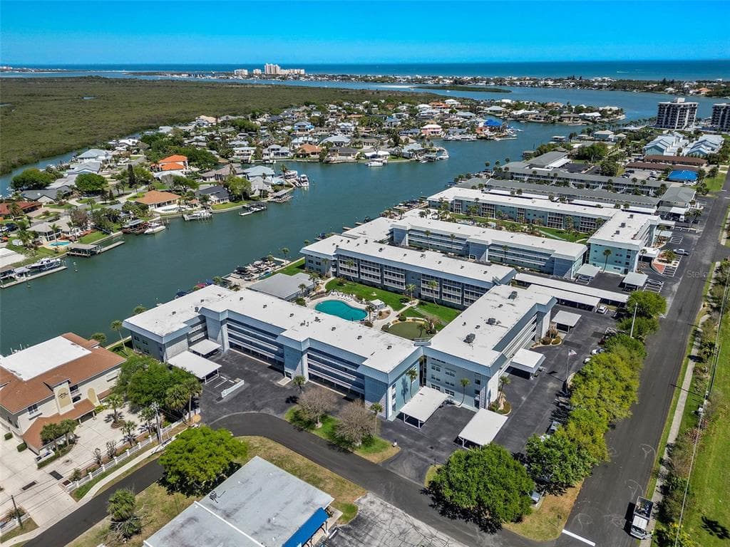 315 N CAUSEWAY #C-402 5