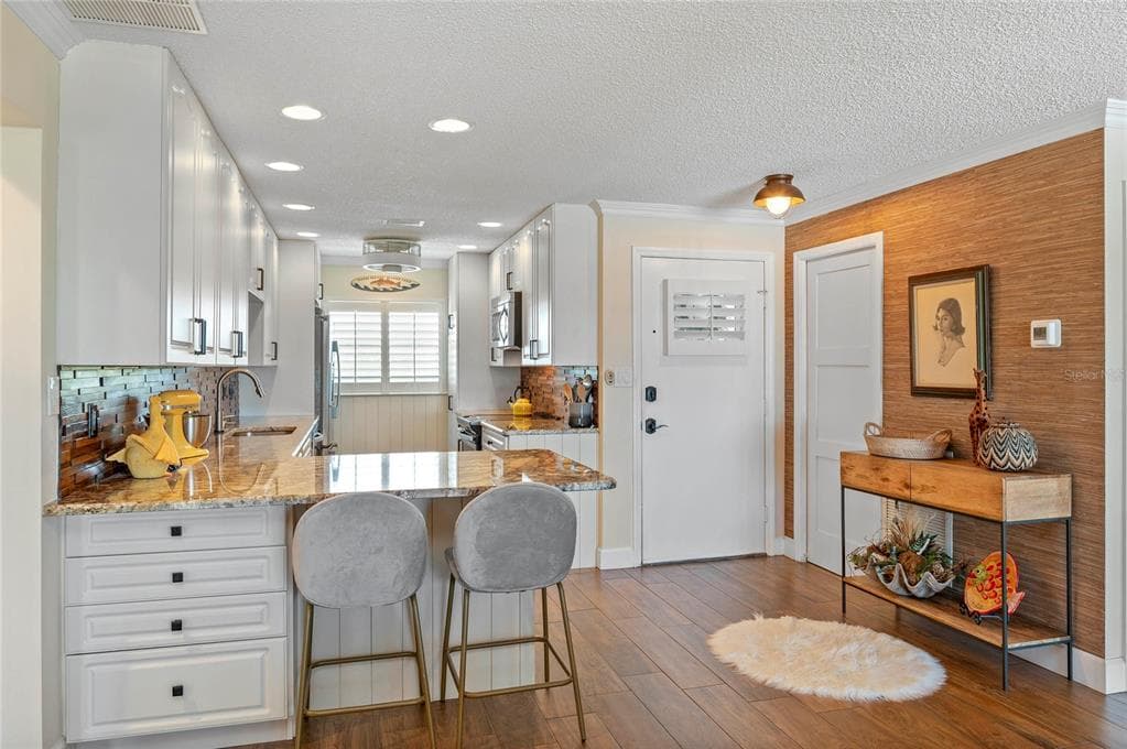 315 N CAUSEWAY C-402 photo 25
