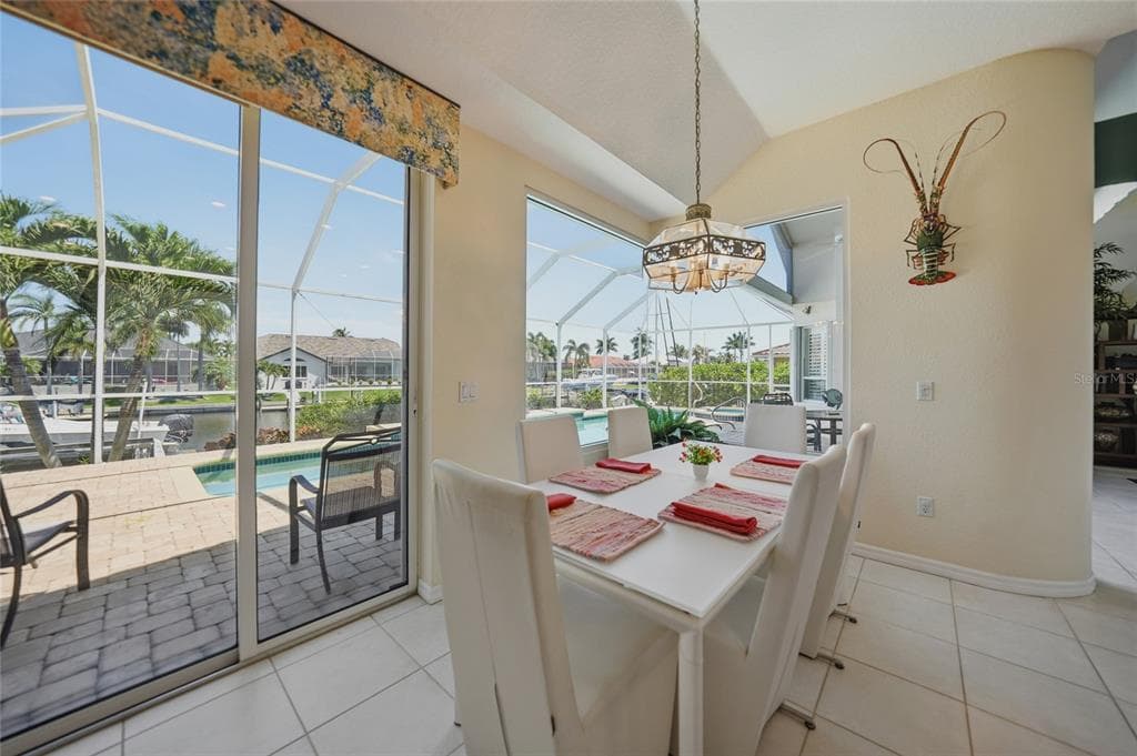 436 VALLETTA COURT photo 17