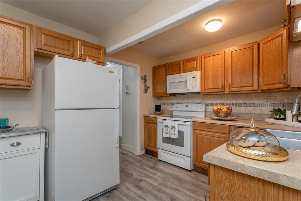 14 LAFAYETTE STREET photo 9