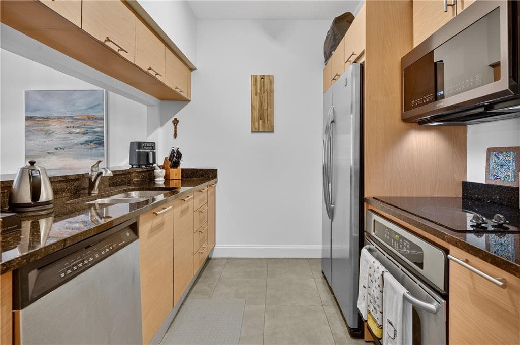 31 SE 5TH STREET 203 photo 7