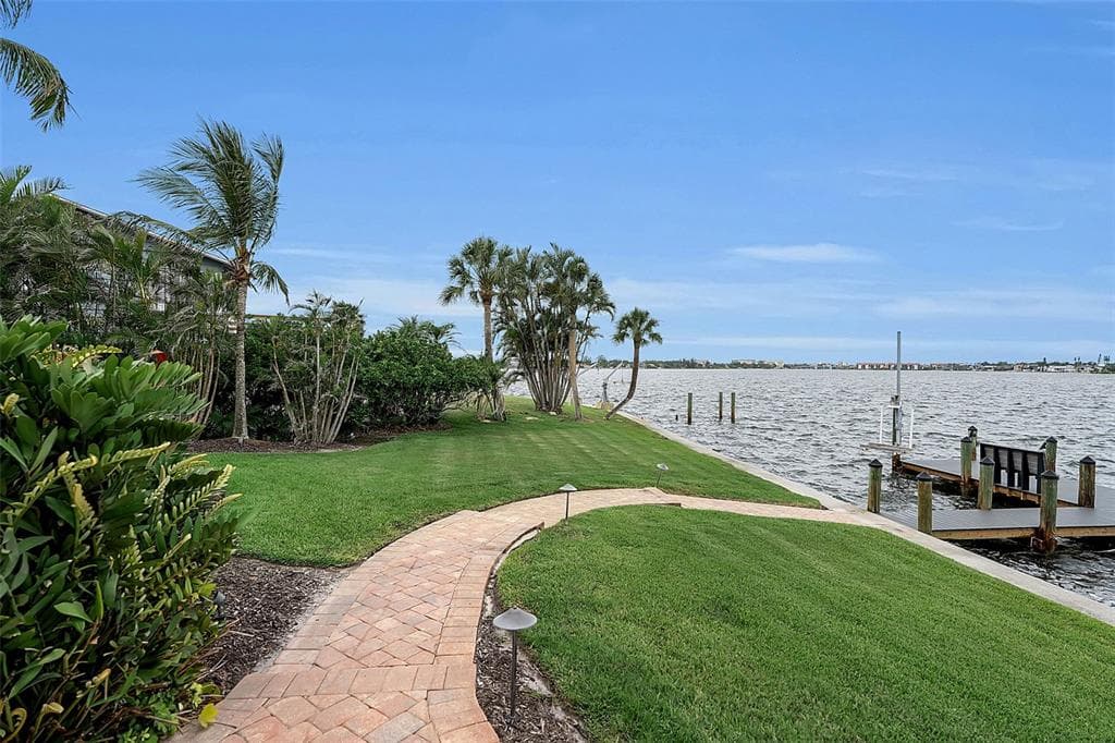1541 CARIBBEAN DRIVE photo 25