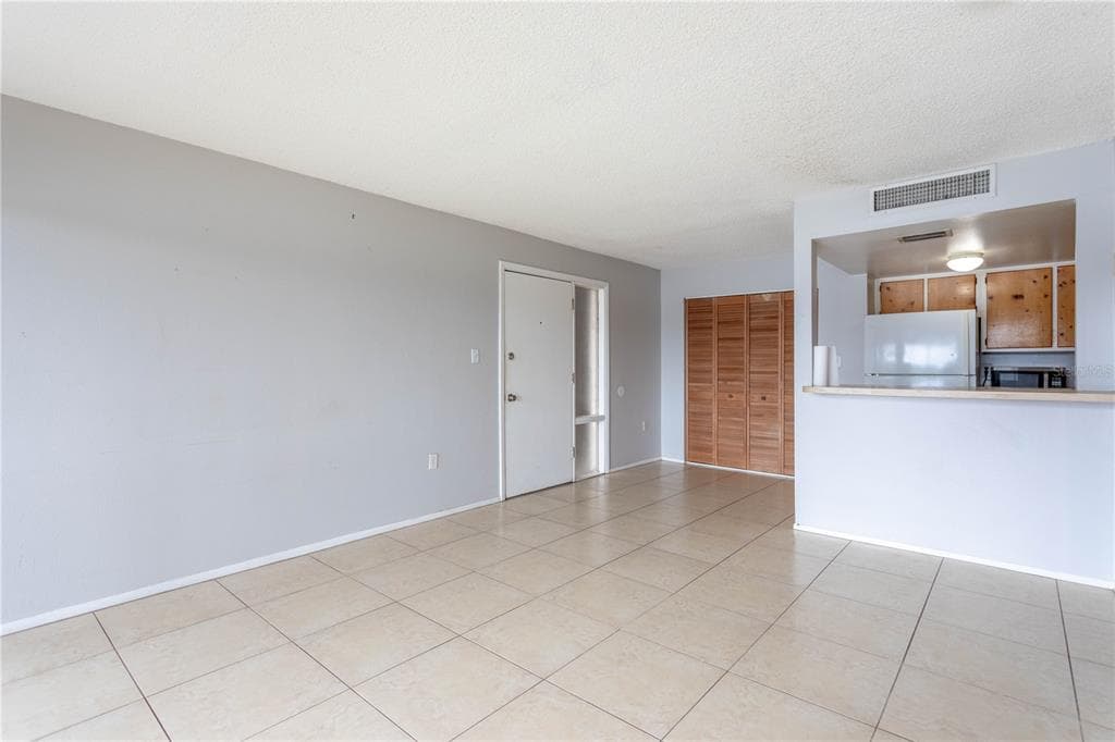 618 ORANGE DRIVE 216 photo 15