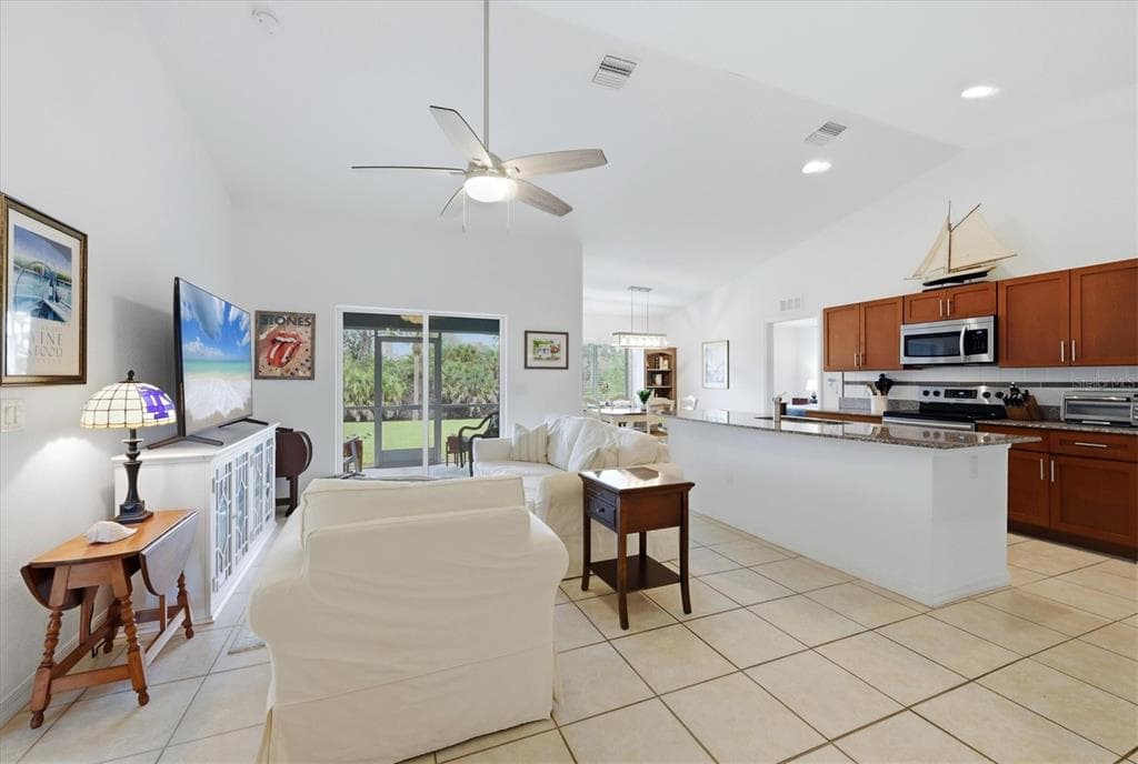 150 BAYTREE DRIVE photo 2