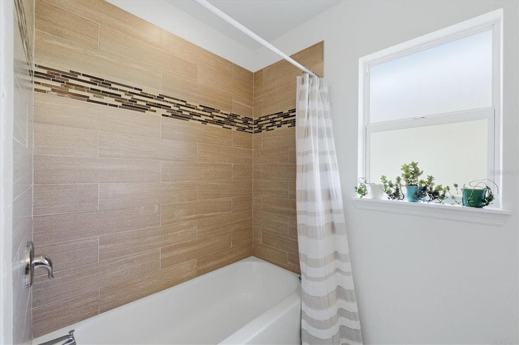 150 BAYTREE DRIVE photo 24
