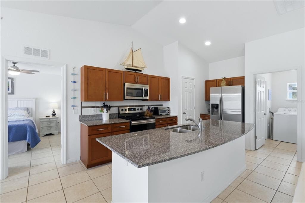 150 BAYTREE DRIVE photo 11