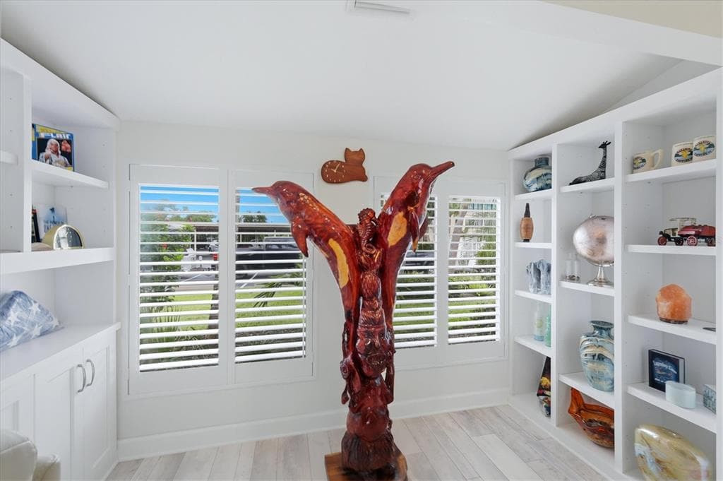 104 WHISPERING SANDS DRIVE V27 photo 6