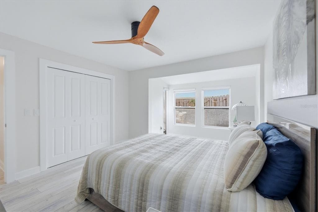 104 WHISPERING SANDS DRIVE V27 photo 21