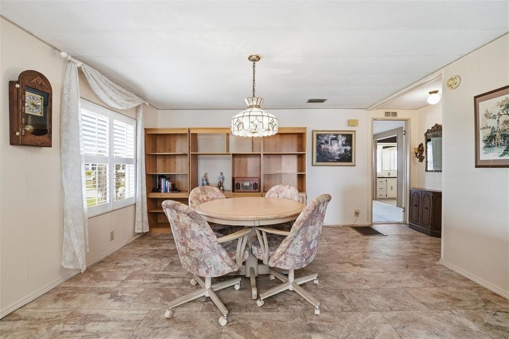 520 IMPERIAL DRIVE photo 5