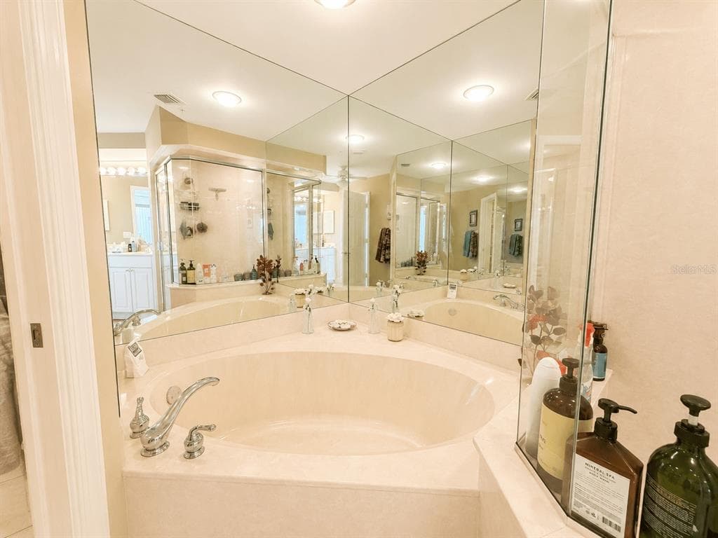 8600 S OCEAN DRIVE 402 photo 24