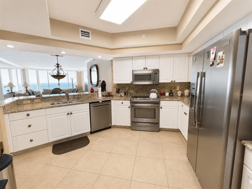 8600 S OCEAN DRIVE 402 photo 15