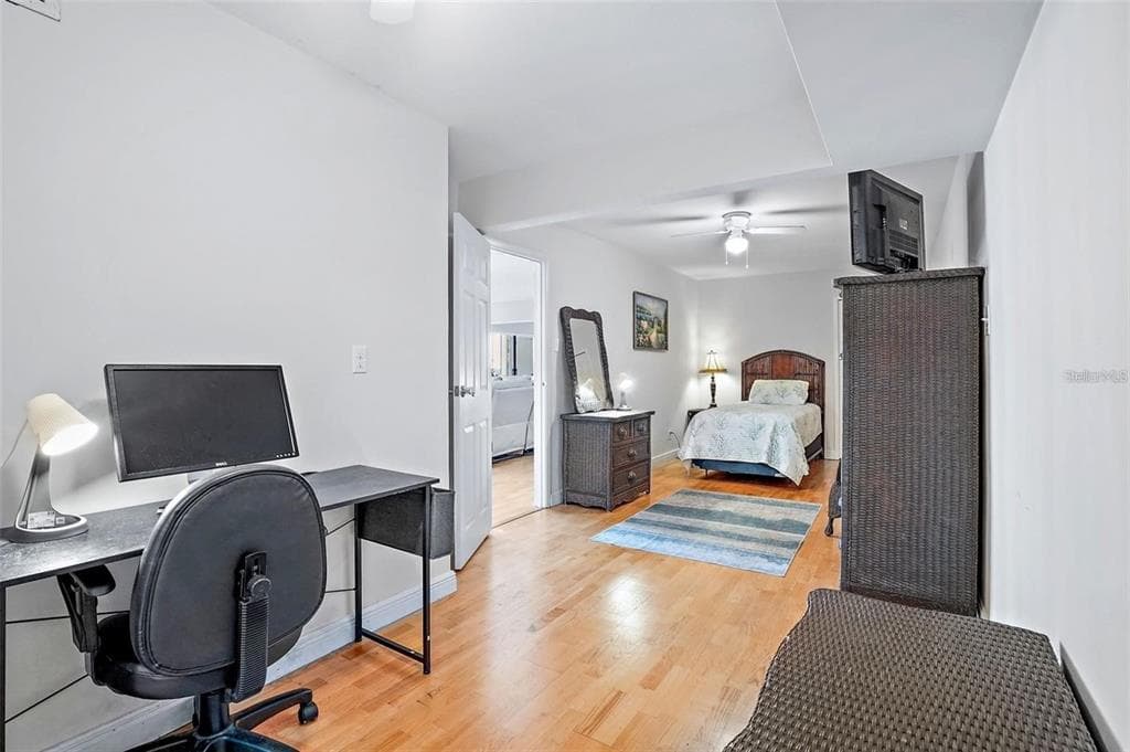 10355 PARADISE BOULEVARD 1010-1011 photo 23