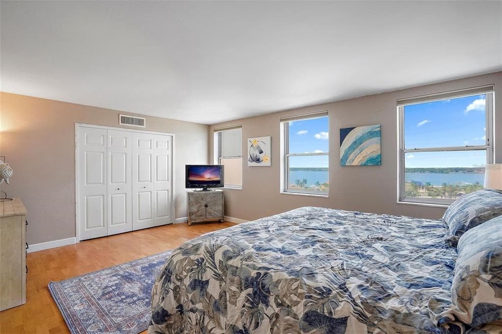 10355 PARADISE BOULEVARD 1010-1011 photo 15