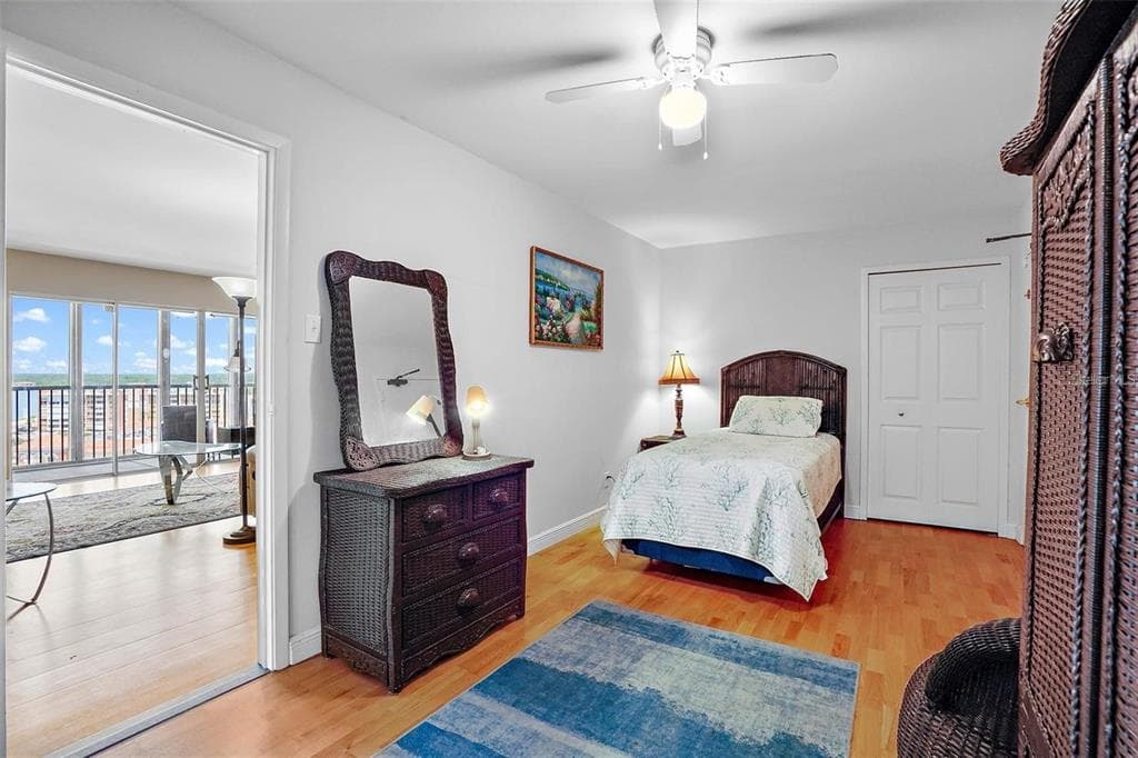 10355 PARADISE BOULEVARD 1010-1011 photo 21