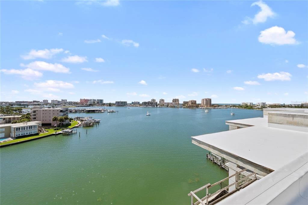 211 SKIFF POINT 4B photo 25