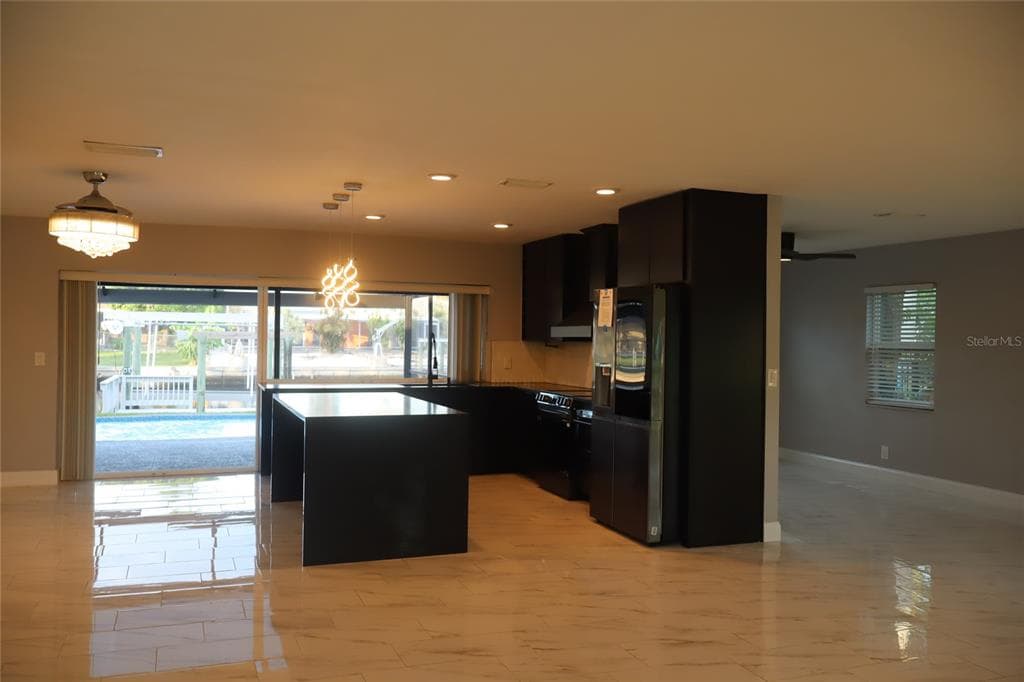 1019 SPINDLE PALM WAY photo 12