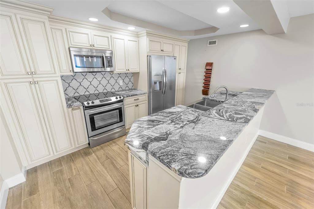 4495 S ATLANTIC AVENUE 104 photo 9