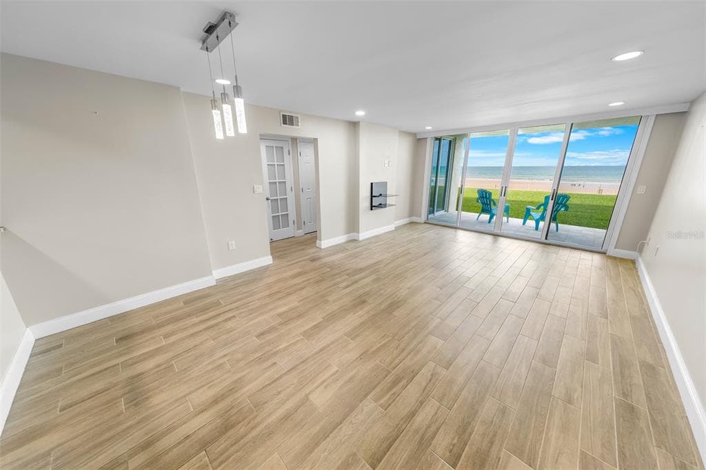 4495 S ATLANTIC AVENUE 104 photo 4