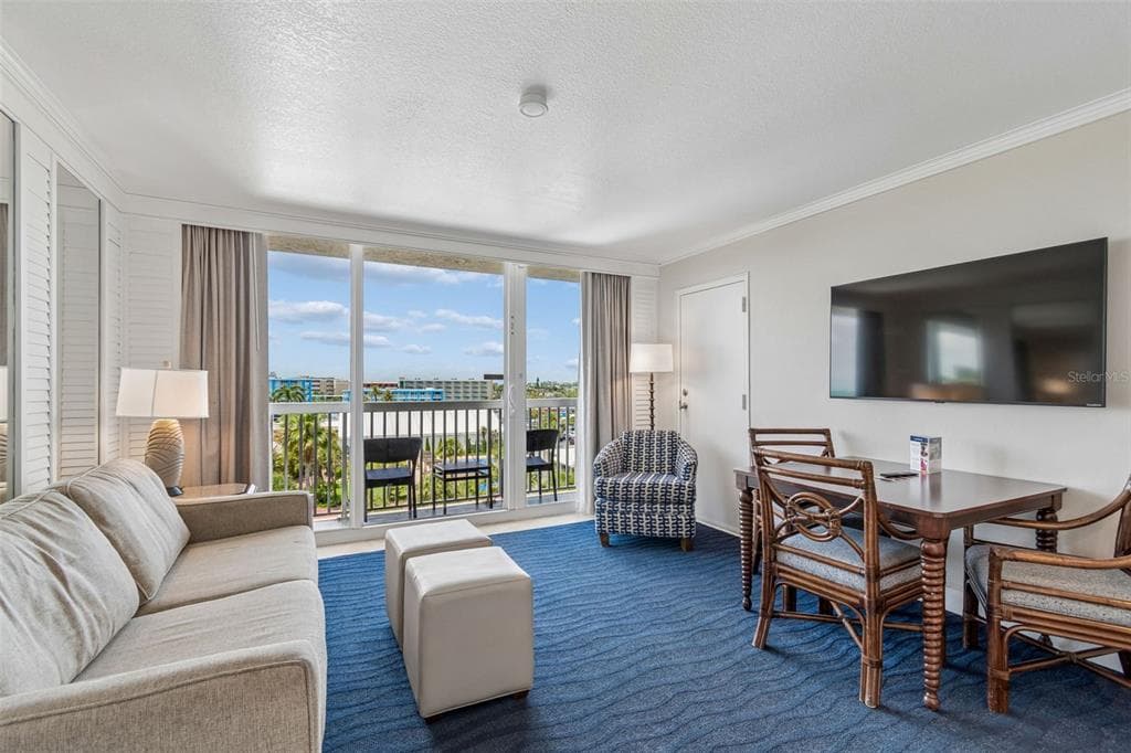 5500 GULF BOULEVARD 6241 photo 10