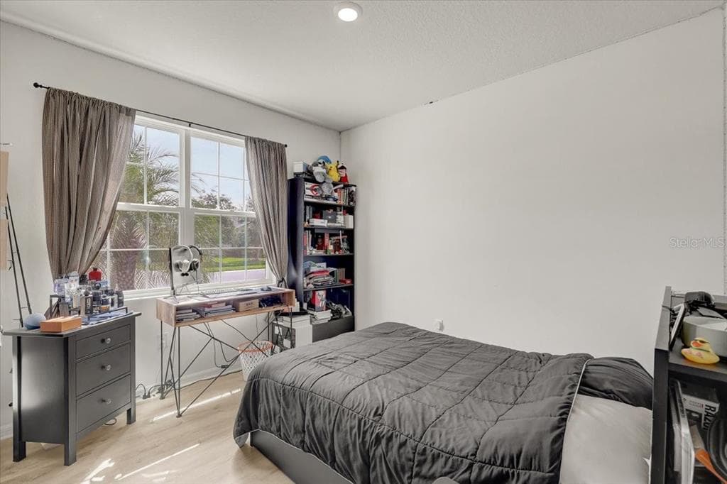 3921 MOSSY LIMB COURT photo 24