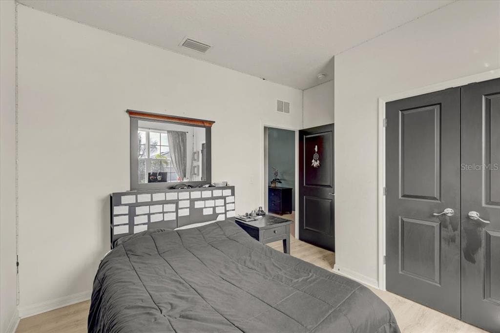 3921 MOSSY LIMB COURT photo 25