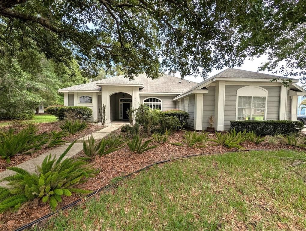 4009 NW 67TH PLACE photo 1
