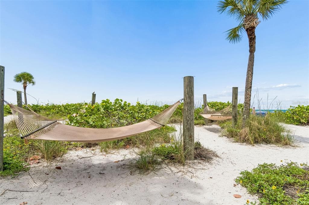 5500 GULF BOULEVARD 7230 photo 22