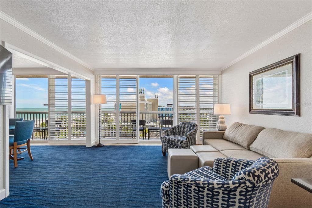 5500 GULF BOULEVARD 7230 photo 4