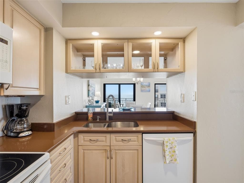 5207 S ATLANTIC AVENUE 426 photo 17