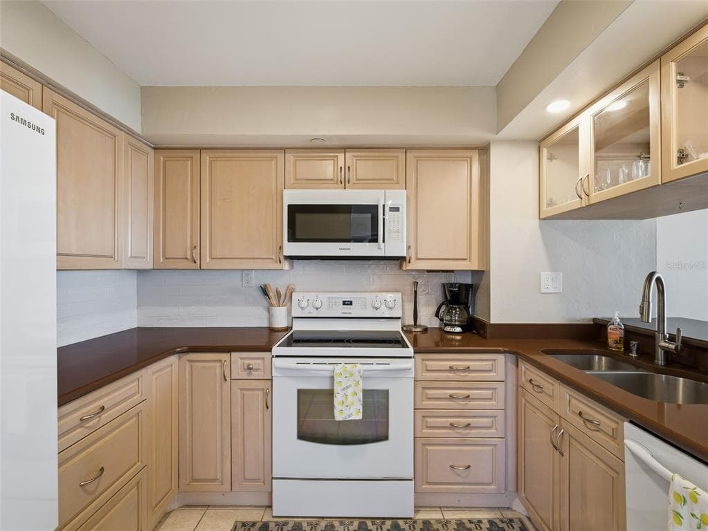 5207 S ATLANTIC AVENUE 426 photo 16
