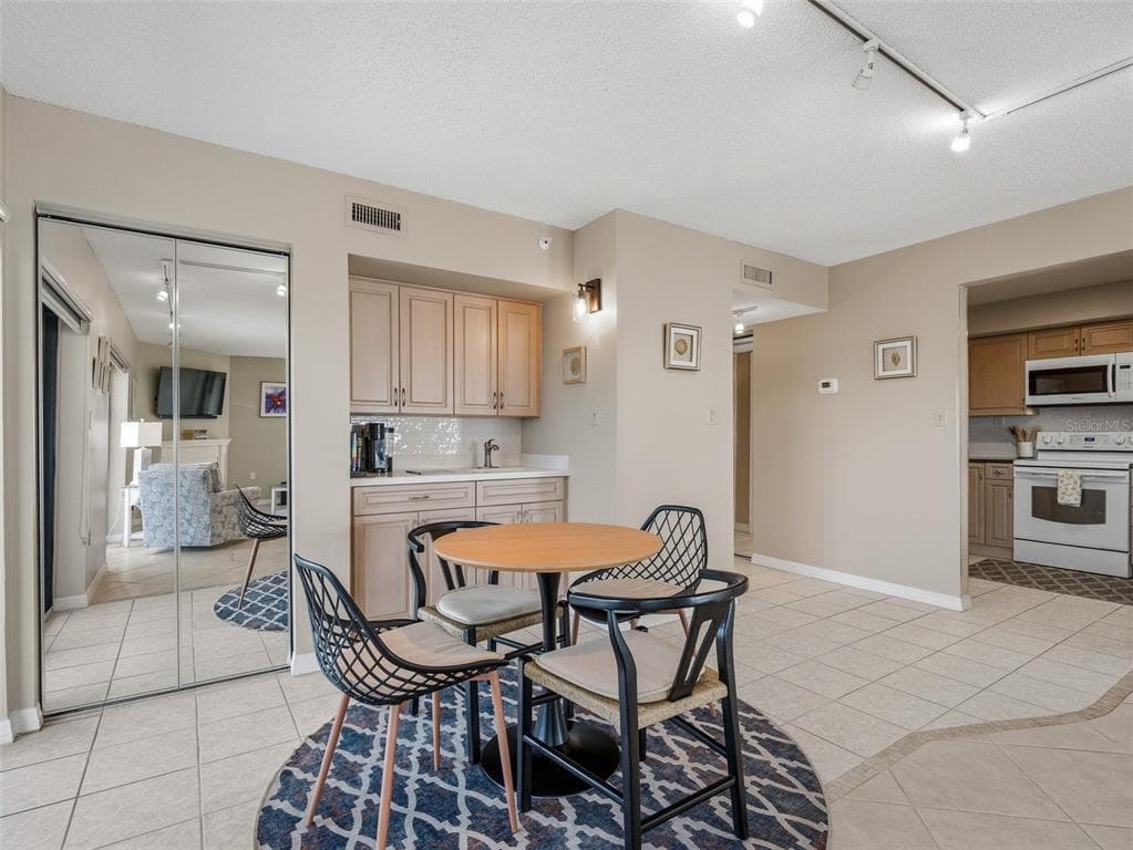 5207 S ATLANTIC AVENUE 426 photo 14
