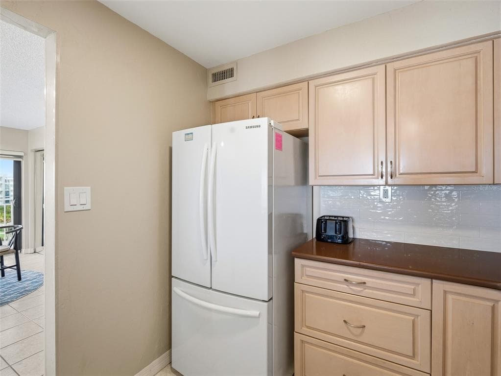5207 S ATLANTIC AVENUE 426 photo 18