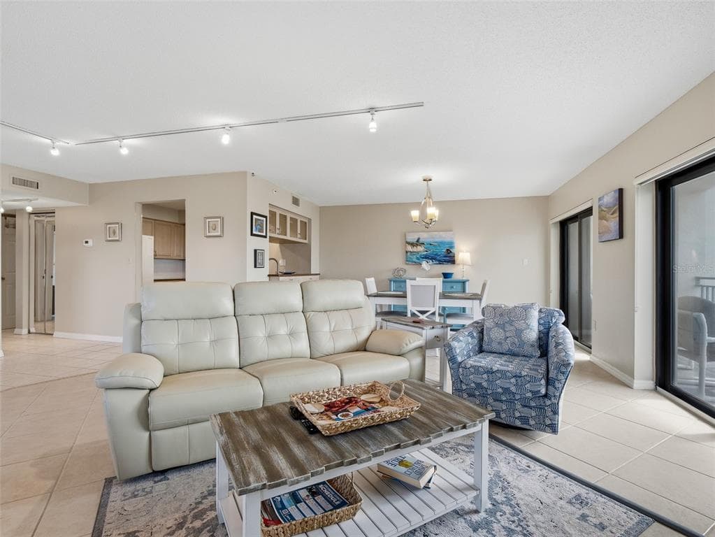 5207 S ATLANTIC AVENUE 426 photo 8