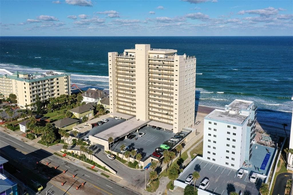 89 S ATLANTIC AVENUE 1002 photo 2