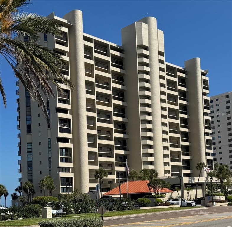 1290 GULF BOULEVARD 1506 photo 7