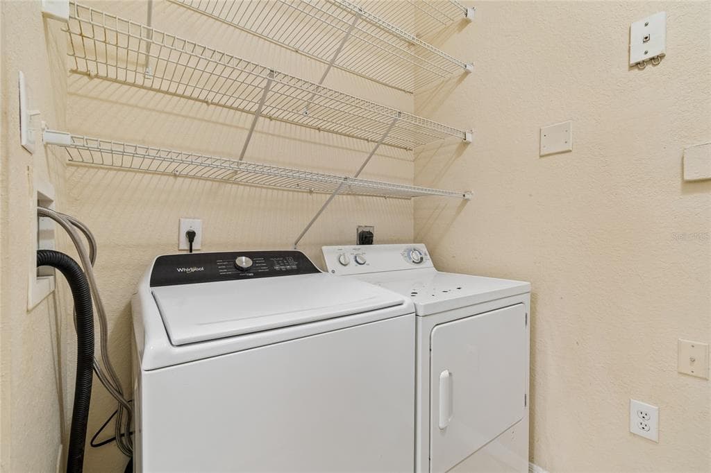 10203 COURTNEY PALMS BOULEVARD 103 photo 19