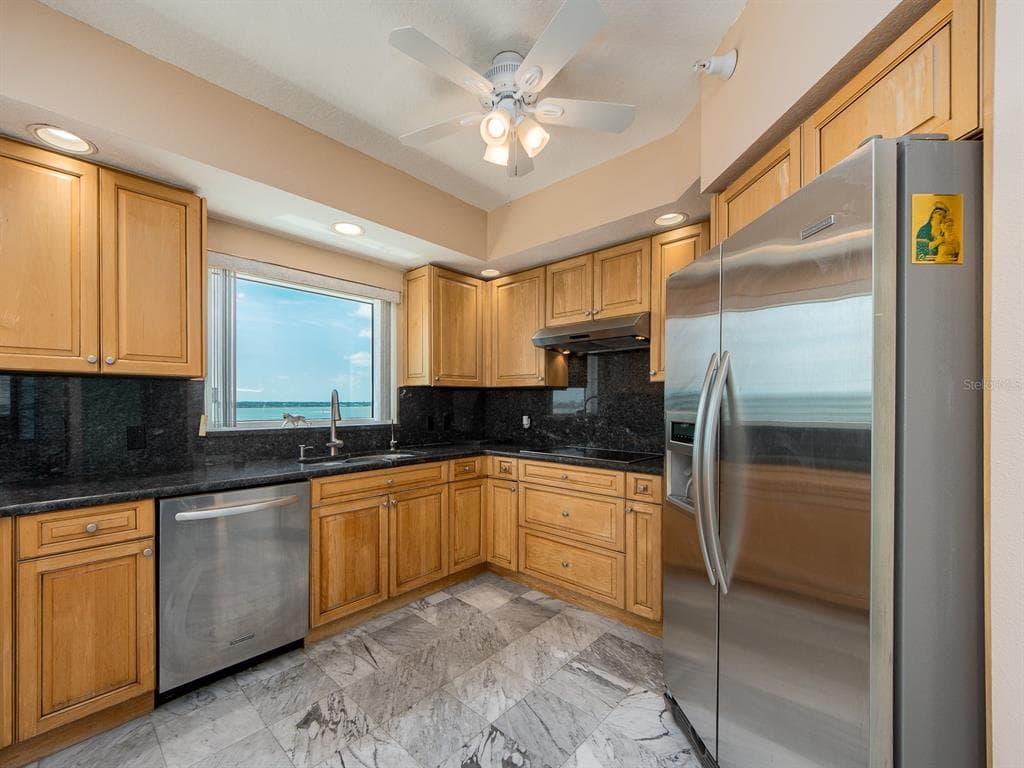 1180 GULF BOULEVARD 906 photo 16