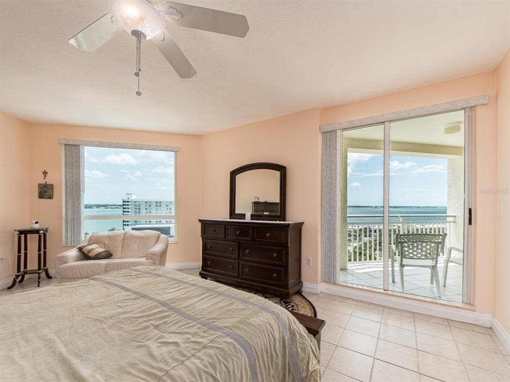 1180 GULF BOULEVARD 906 photo 24