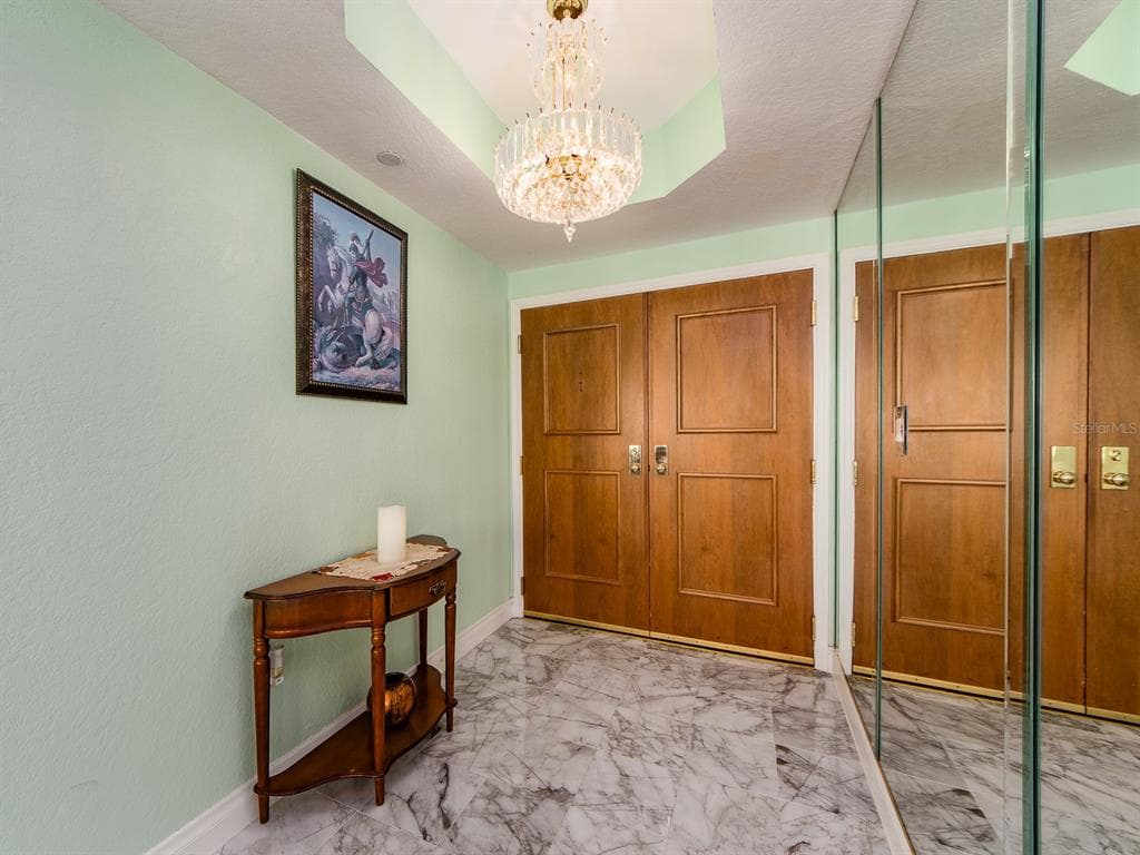1180 GULF BOULEVARD 906 photo 4