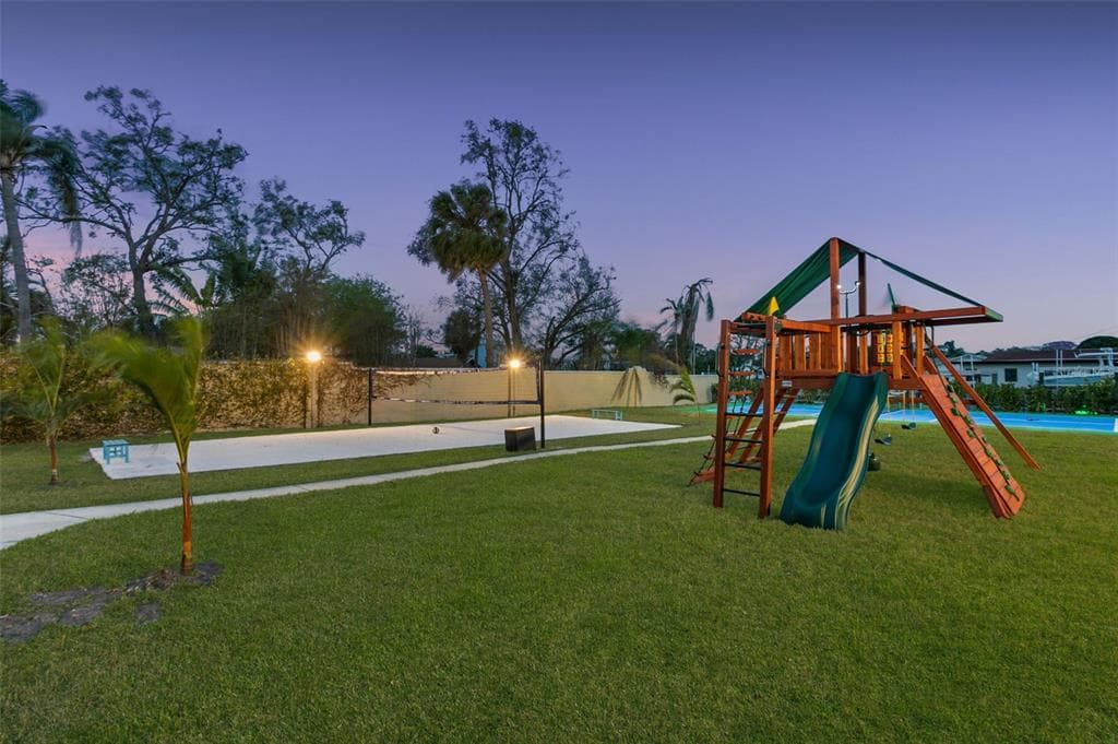 4915 TROYDALE ROAD photo 9