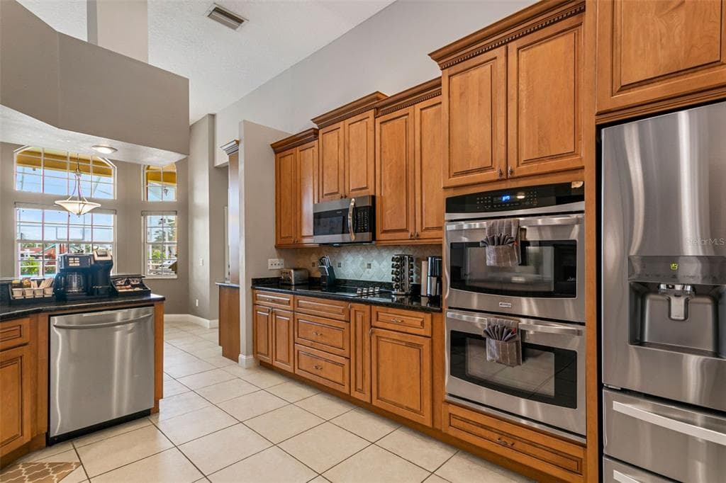 4915 TROYDALE ROAD photo 24