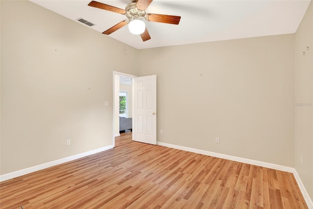 125 ANN STREET photo 18