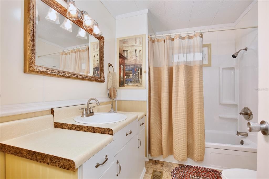 105 CANAL VIEW photo 23