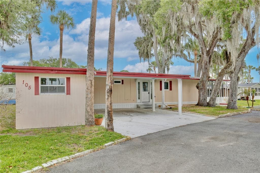 105 CANAL VIEW 1
