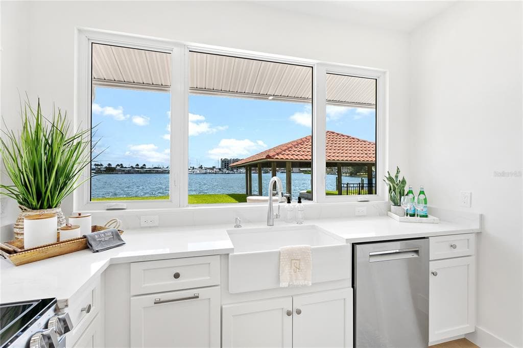 330 W BAY DRIVE photo 18