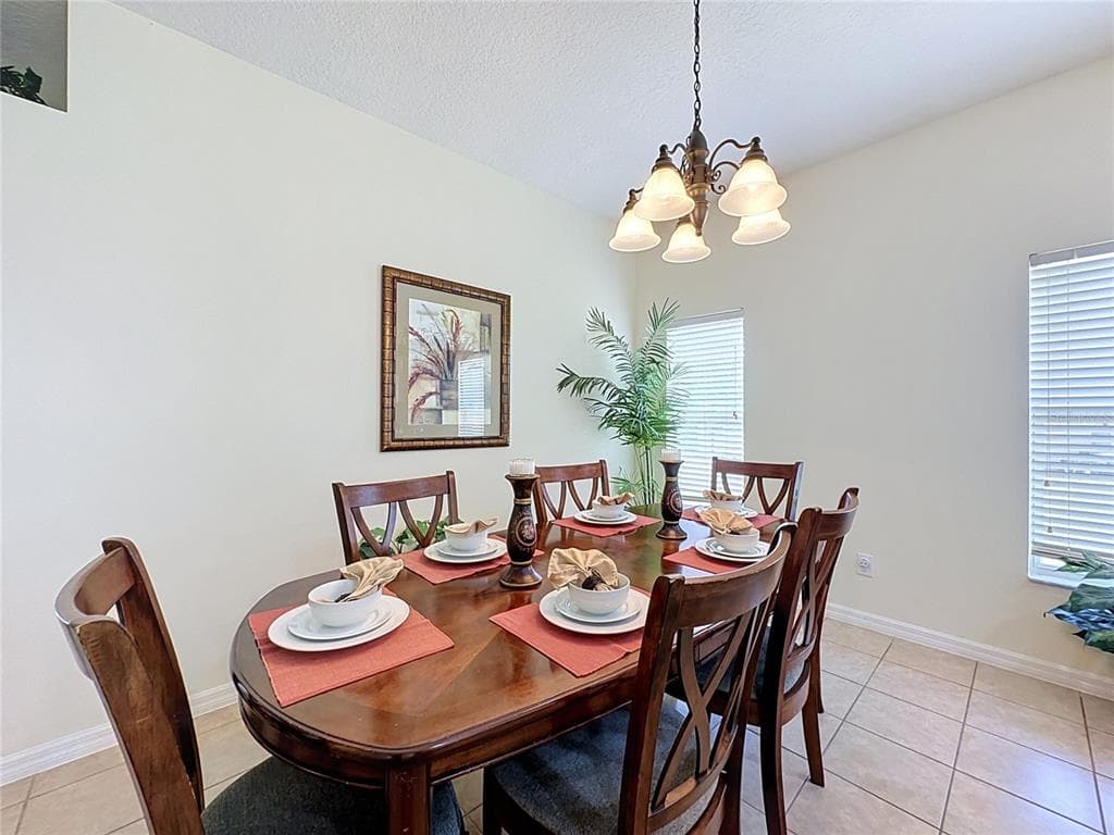 906 DORSET PLACE photo 11