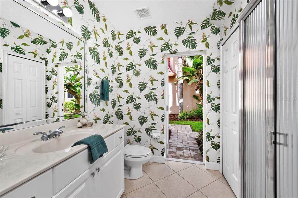 3341 SUNSET KEY CIRCLE photo 25